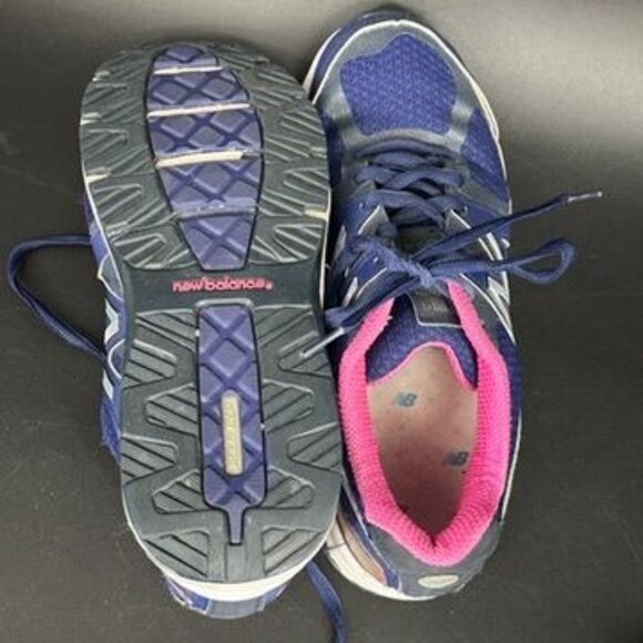 New Balance USA 1540 V2 Women US 9.5 Blue Pink Running Walking Shoes - Picture 8 of 9